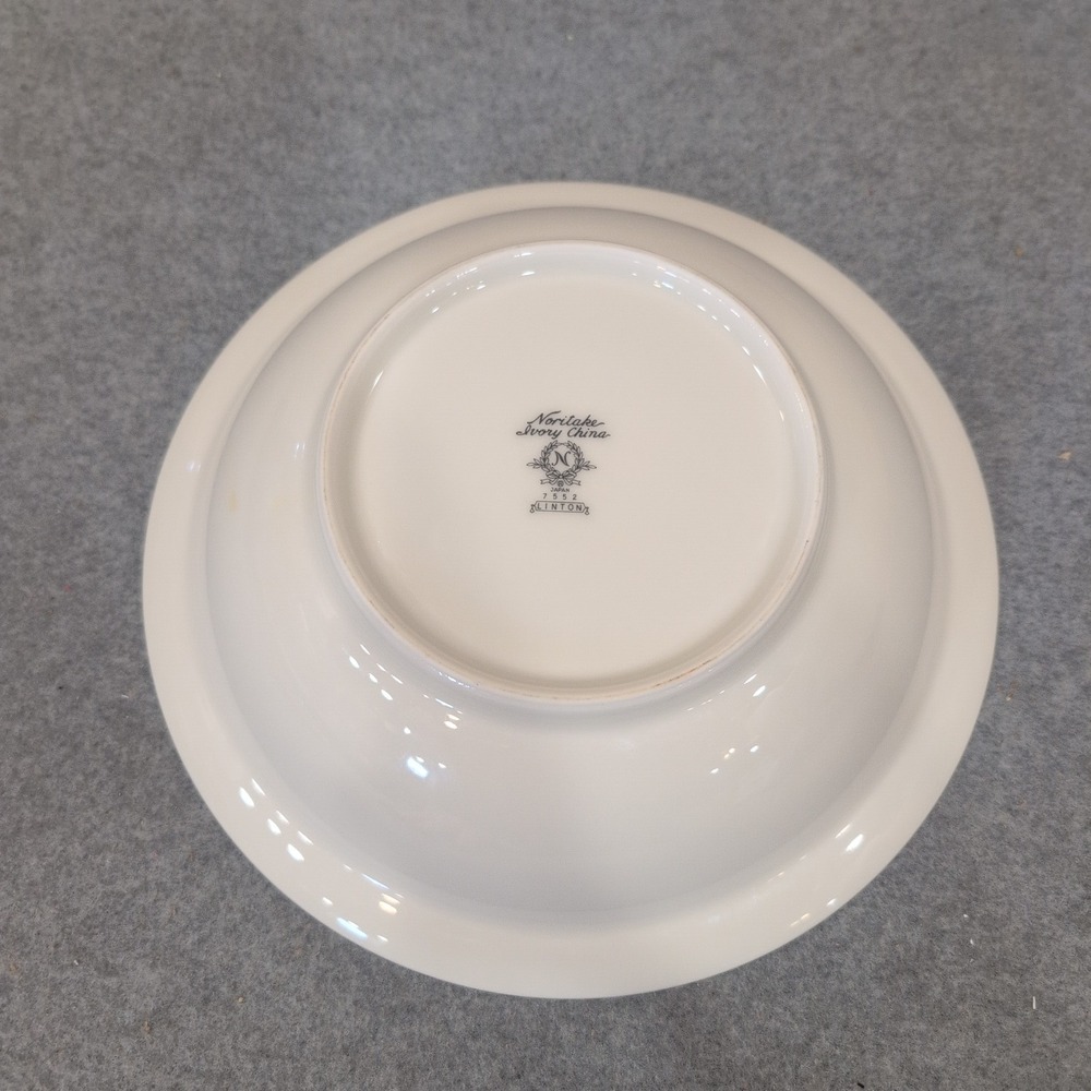 Noritake Ivory China Linton 7552 Soup Bowl Gold Trim Made in Japan Creamy White - Picture 4 of 5